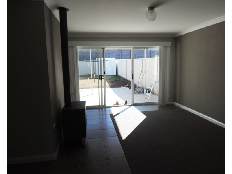 18 Craig Street, Goulburn NSW 2580