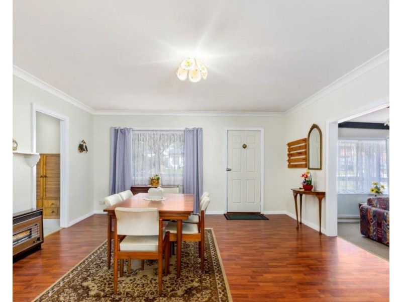 16 Emma Street, Goulburn NSW 2580