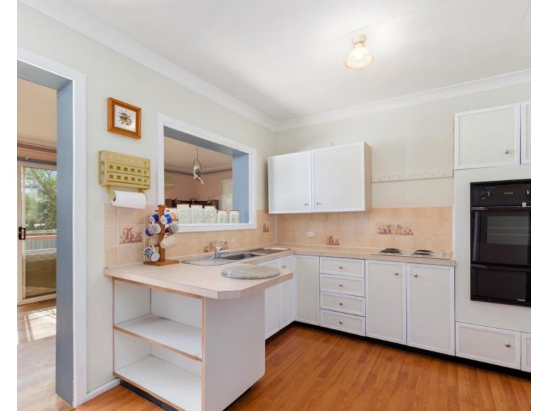 16 Emma Street, Goulburn NSW 2580