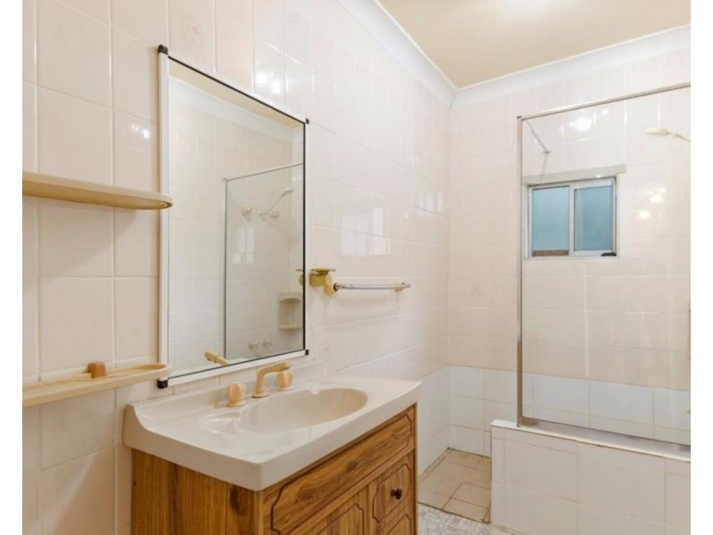 16 Emma Street, Goulburn NSW 2580