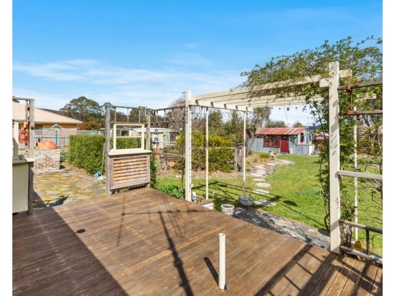4 George Street, Collector NSW 2581