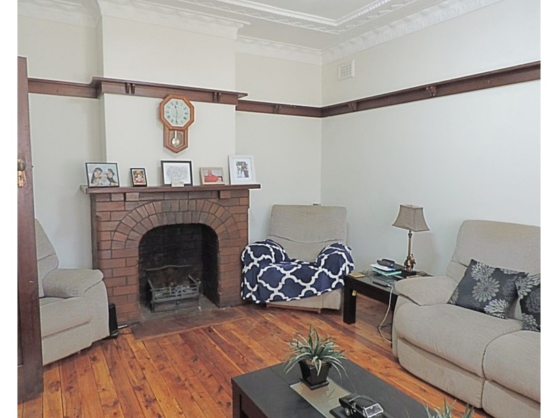 353 Auburn Street, Goulburn NSW 2580