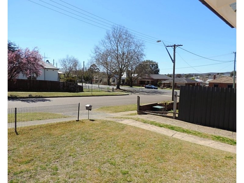 4 Opal Street, Goulburn NSW 2580