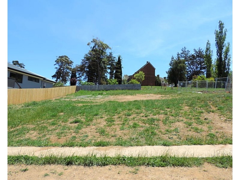 11 Walsh Drive, Goulburn NSW 2580