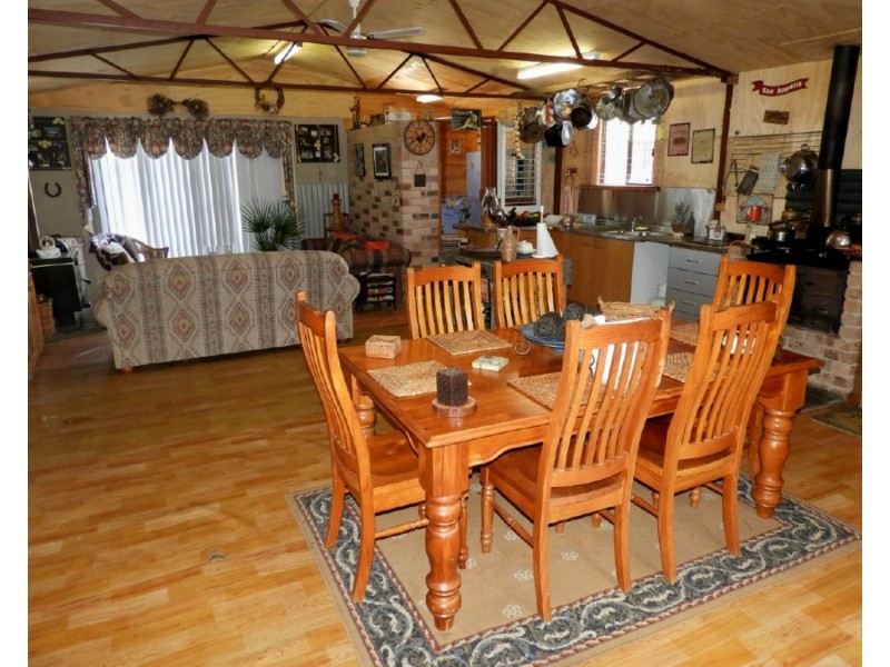 600 Hanworth Road, Bannaby NSW 2580