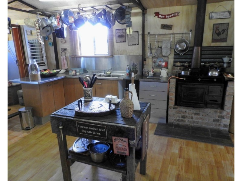 600 Hanworth Road, Bannaby NSW 2580