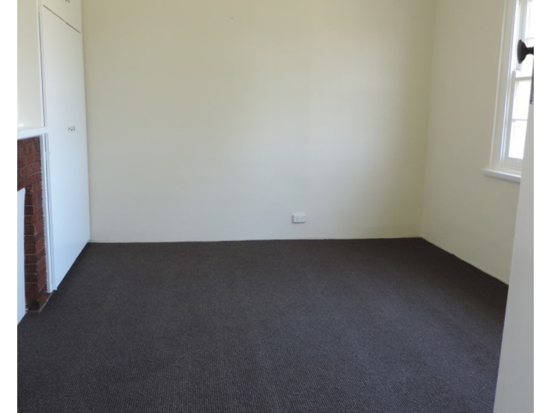 96 Glenelg Street, Goulburn NSW 2580