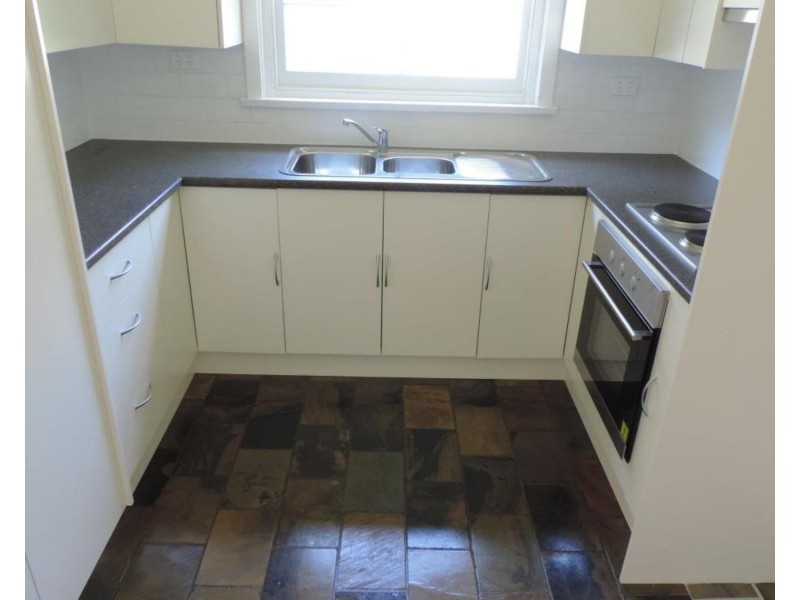 96 Glenelg Street, Goulburn NSW 2580