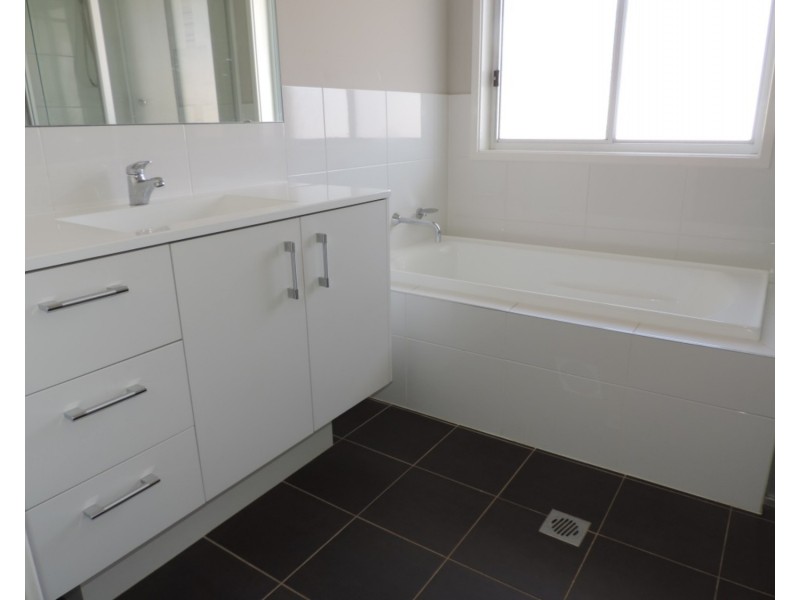330 Gap Road, Parkesbourne NSW 2580