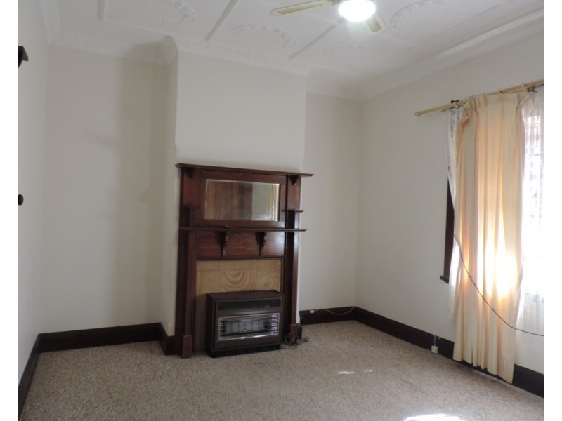 397 Auburn Street, Goulburn NSW 2580