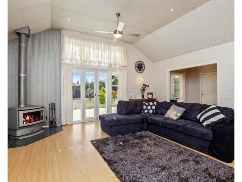 596 Highland Way, Tallong NSW 2579