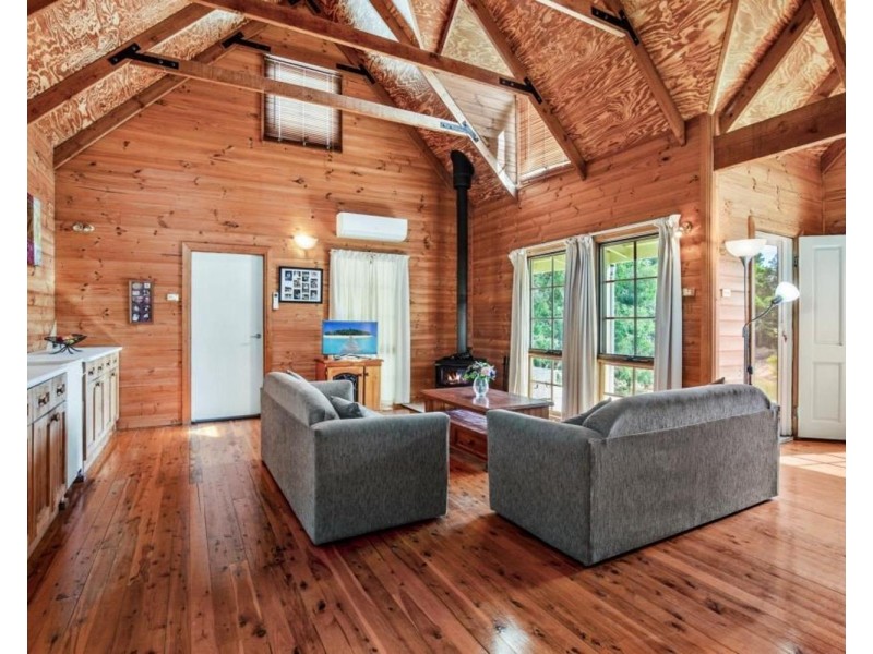 596 Highland Way, Tallong NSW 2579