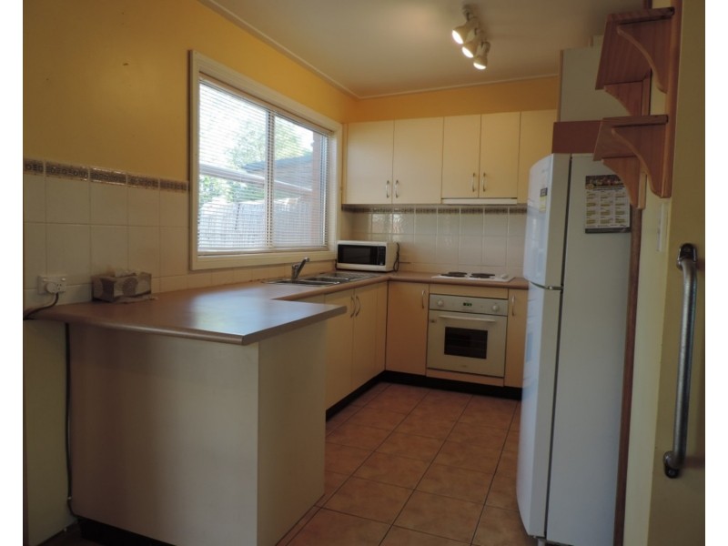 16  Neville Street, Goulburn NSW 2580