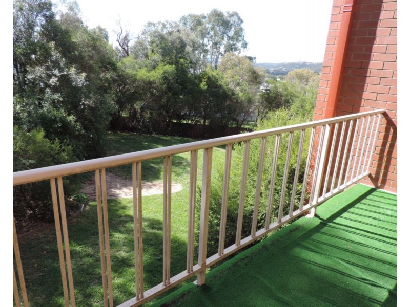 2/33 Ottiwell Street, Goulburn NSW 2580