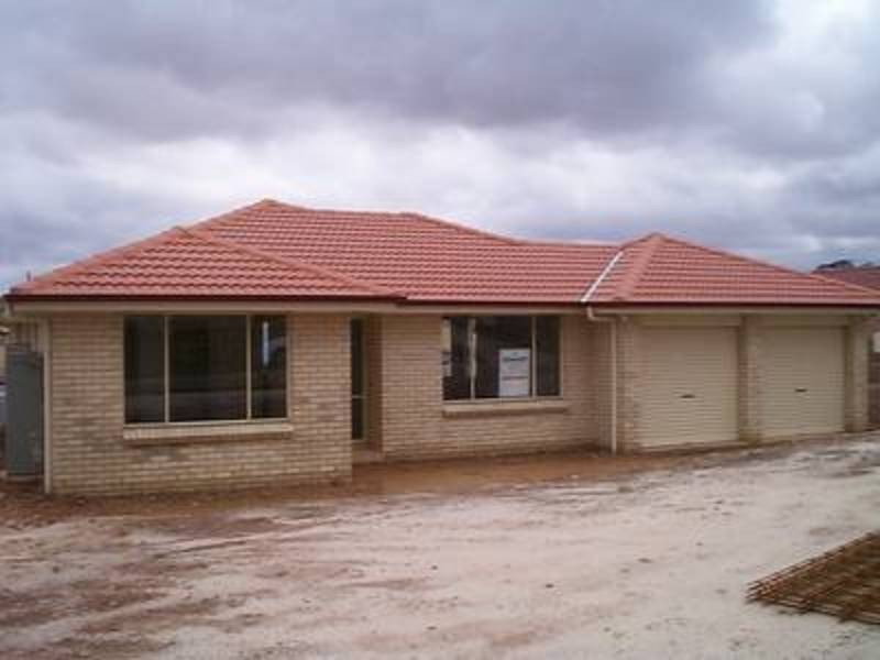 31 Crestwood Drive, Goulburn NSW 2580