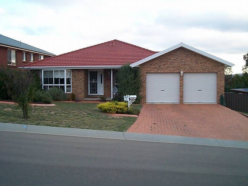 5 Samuel Place, Goulburn NSW 2580