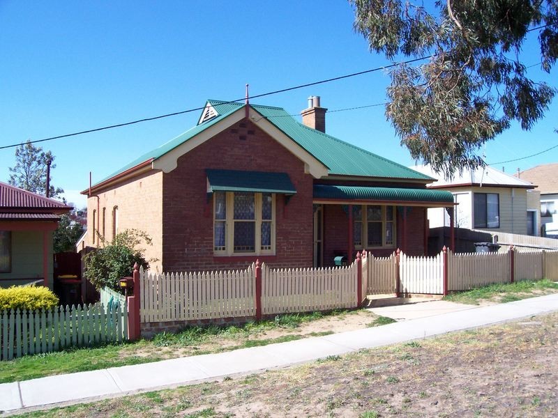 75 Addison Street, Goulburn NSW 2580