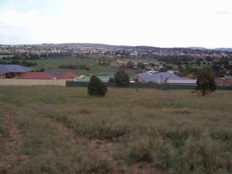 14 Melliodora Drive, Goulburn NSW 2580