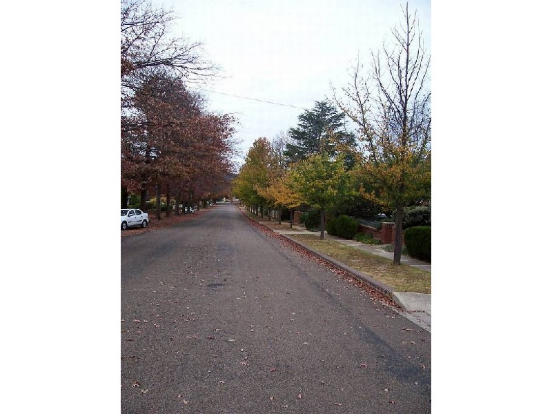 4 Hurst Street, Goulburn NSW 2580