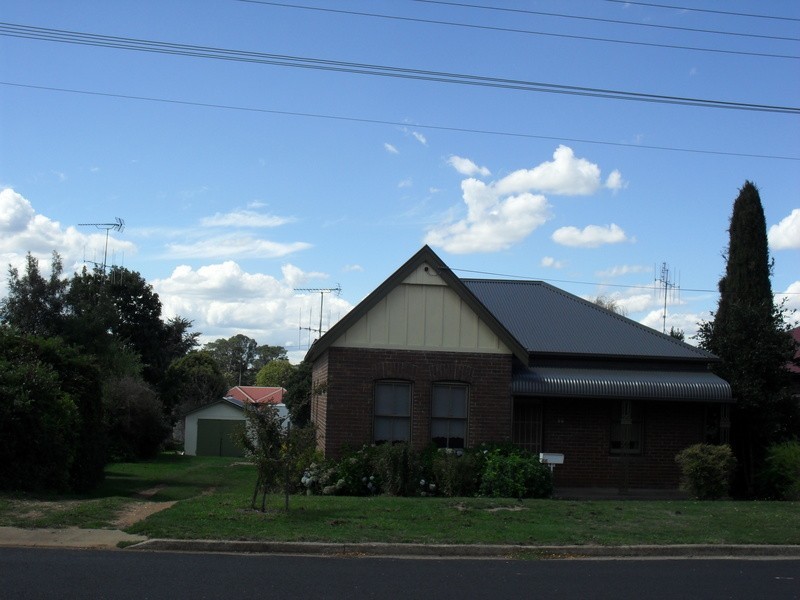 66 Denison Street, Crookwell NSW 2583