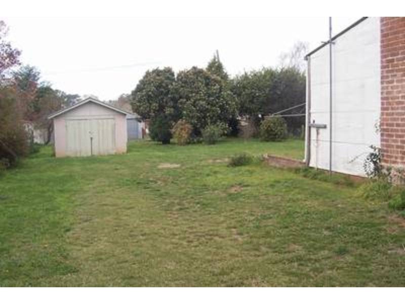 66 Denison Street, Crookwell NSW 2583