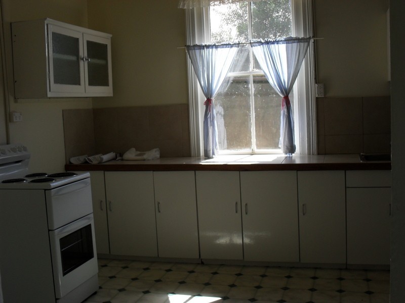 66 Denison Street, Crookwell NSW 2583