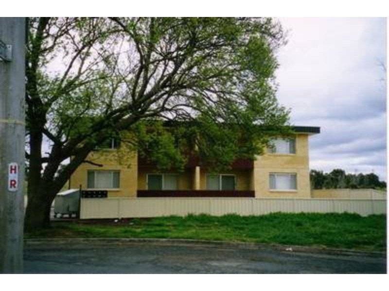 5/10E Albion Street, Goulburn NSW 2580