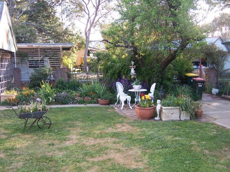 16 Carrington Street, Crookwell NSW 2583