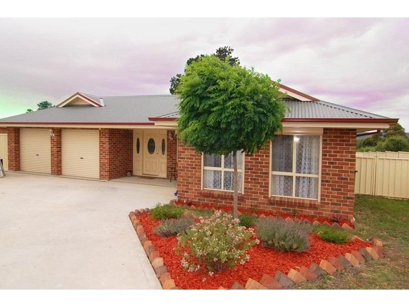 10 Willow Grove Place, Goulburn NSW 2580