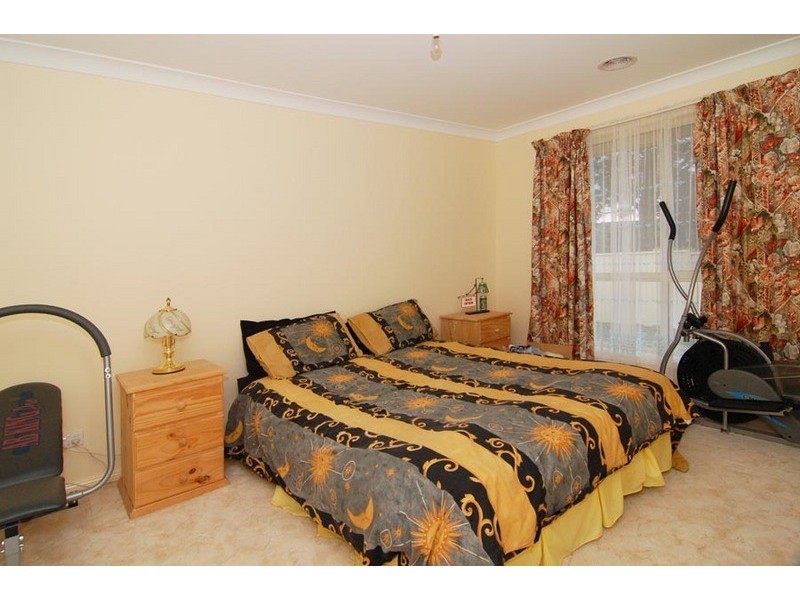 10 Willow Grove Place, Goulburn NSW 2580
