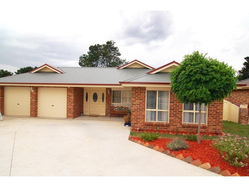 10 Willow Grove Place, Goulburn NSW 2580