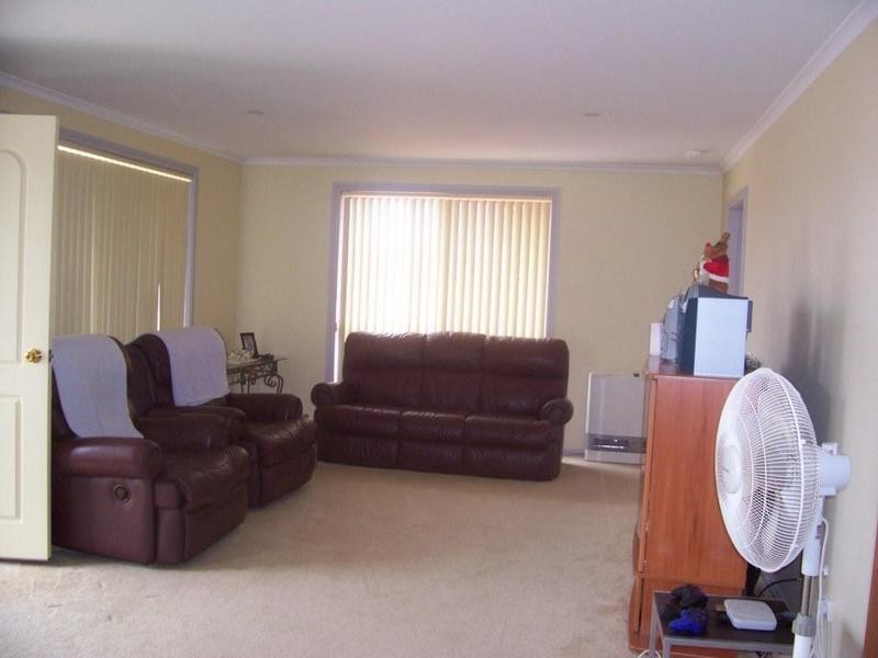 9 Ivy Lea Place, Goulburn NSW 2580