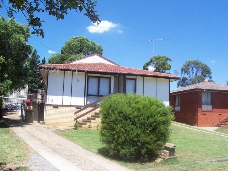 29 Towrang Avenue, Goulburn NSW 2580