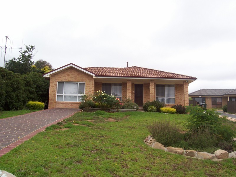 26 Bradford Drive, Goulburn NSW 2580