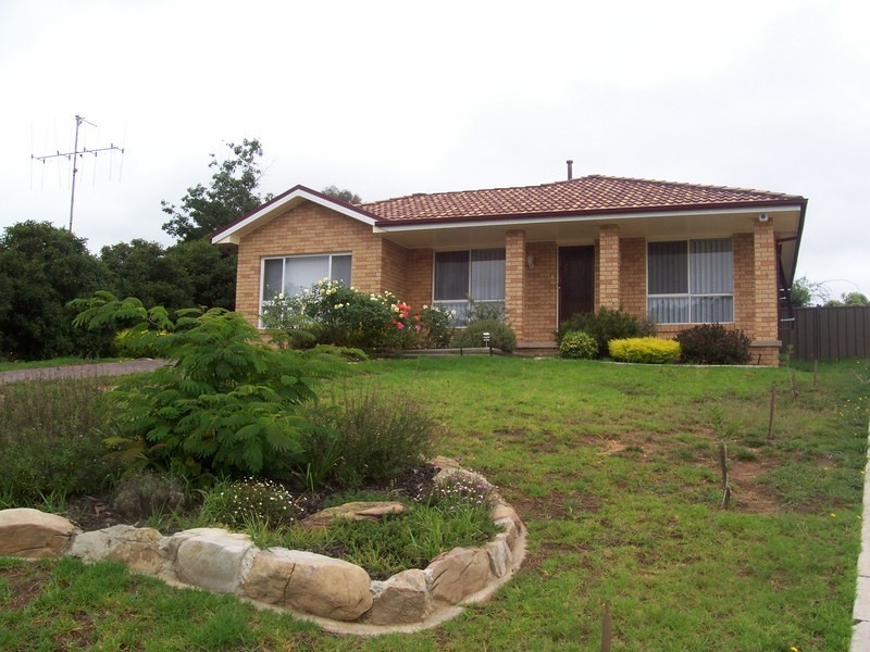 26 Bradford Drive, Goulburn NSW 2580