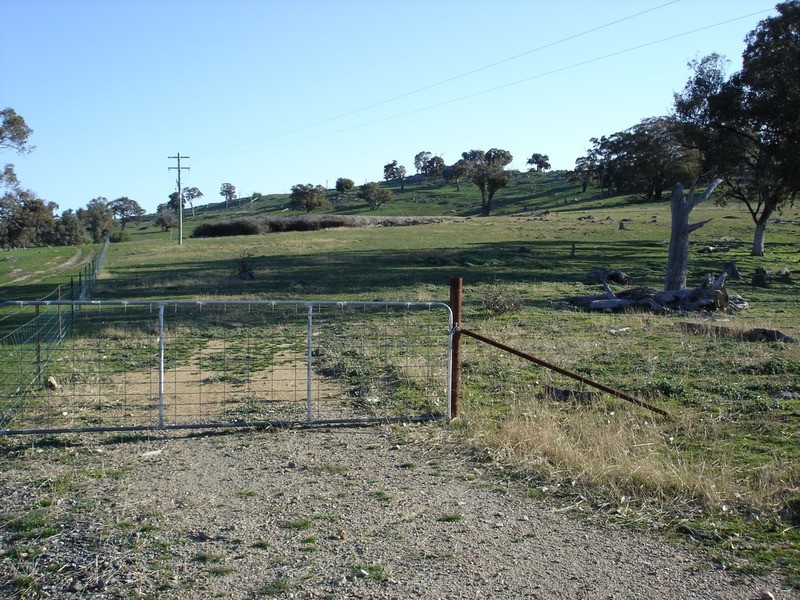 - Decca Road, Bigga NSW 2583