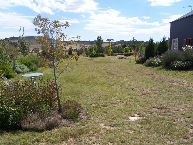 “Claret Ash” Hewitts Lane, Crookwell NSW 2583
