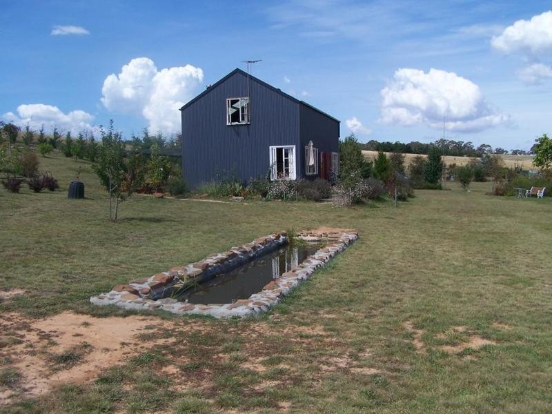 “Claret Ash” Hewitts Lane, Crookwell NSW 2583