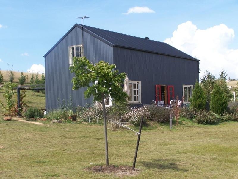 “Claret Ash” Hewitts Lane, Crookwell NSW 2583