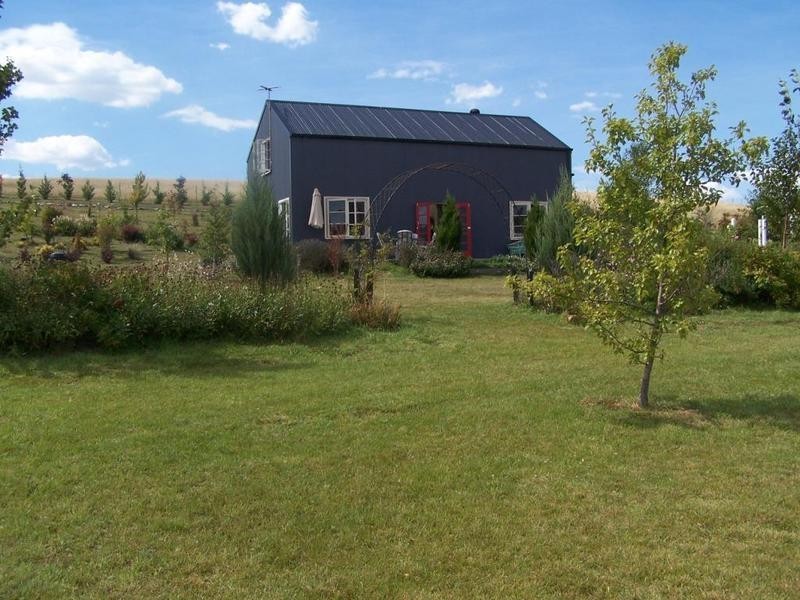 “Claret Ash” Hewitts Lane, Crookwell NSW 2583