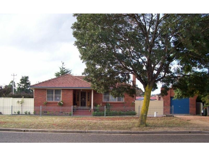 5 Gerathy Street, Goulburn NSW 2580