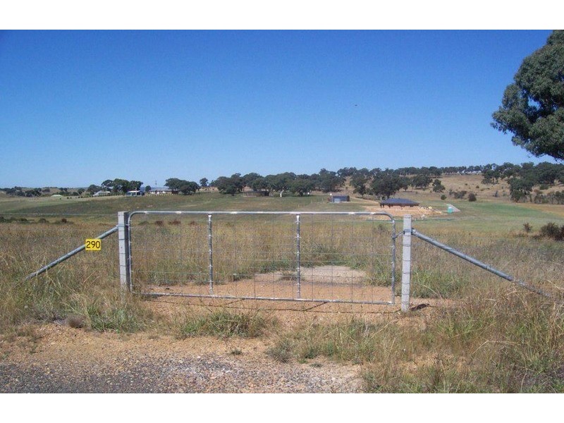 290 Run O Waters Drive, Goulburn NSW 2580