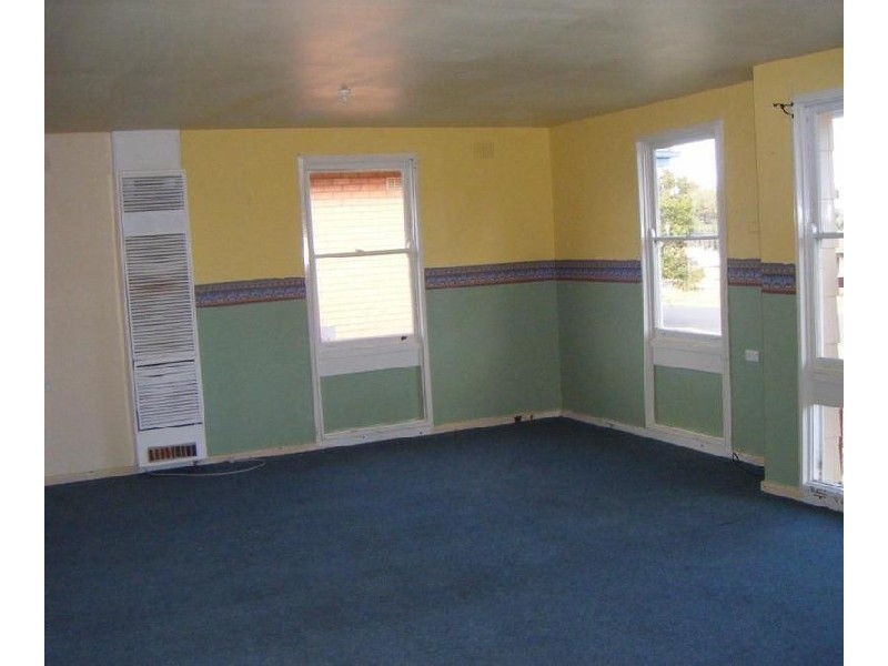 11 Manar Street, Goulburn NSW 2580