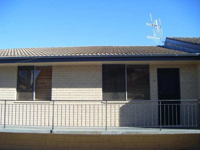 4/8 Cowper Street, Goulburn NSW 2580