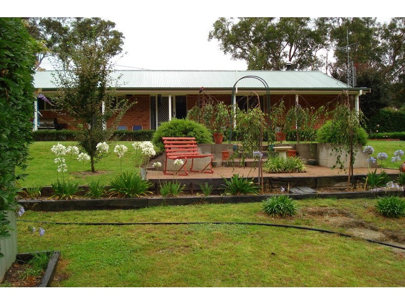 18 Acacia Avenue, Tallong NSW 2579