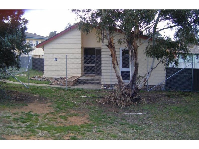 25 Bolong Place, Goulburn NSW 2580