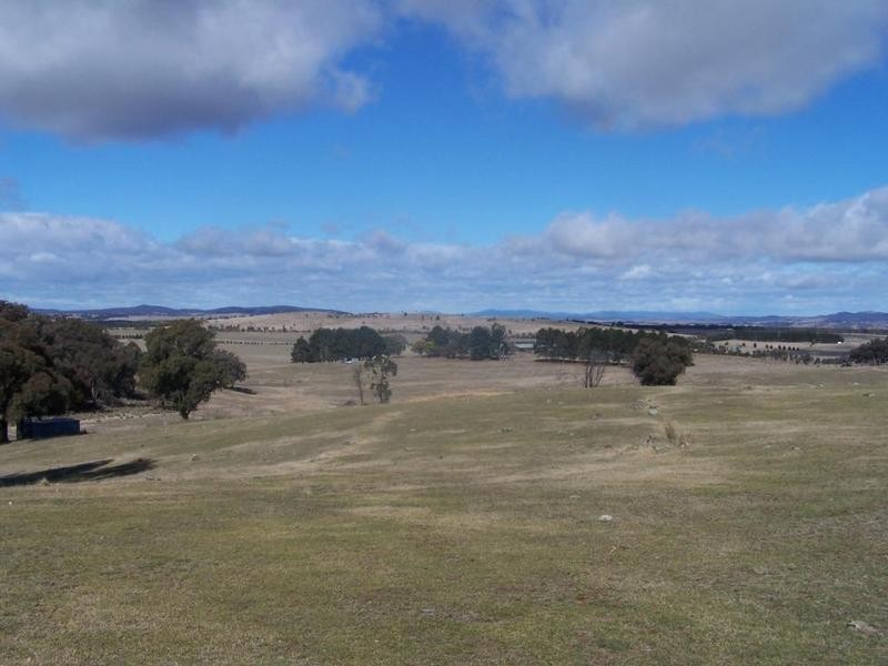 74 Illowra Lane, Lake Bathurst NSW 2580