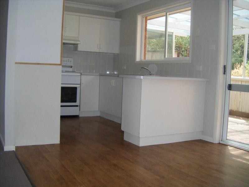 11 Valley Walk, Goulburn NSW 2580
