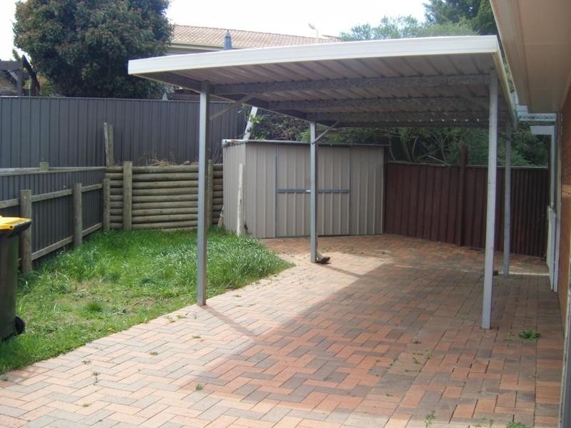 11 Valley Walk, Goulburn NSW 2580