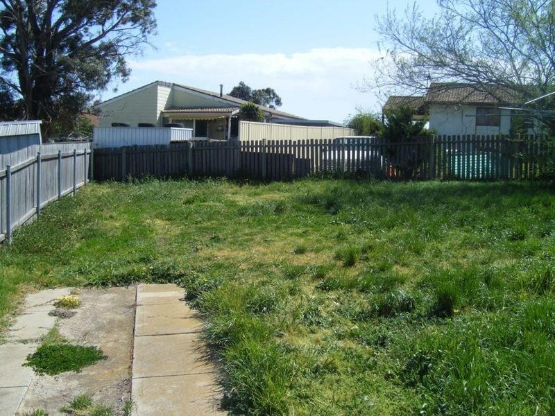 12 Teece Place, Goulburn NSW 2580